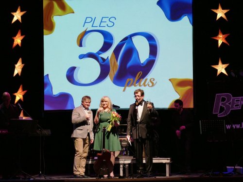 02_PLES 30 PLUS