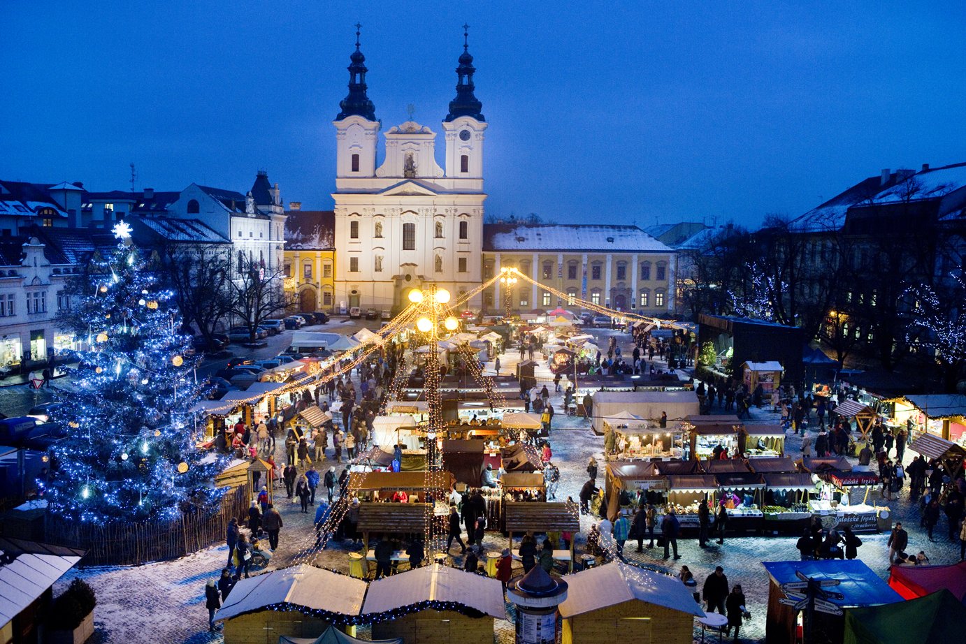 Vánoční jarmark na Masarykově náměstí letos bude!